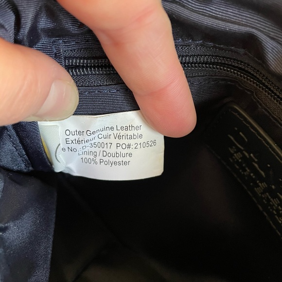 Danier leather wristlet - Picture 3 of 3